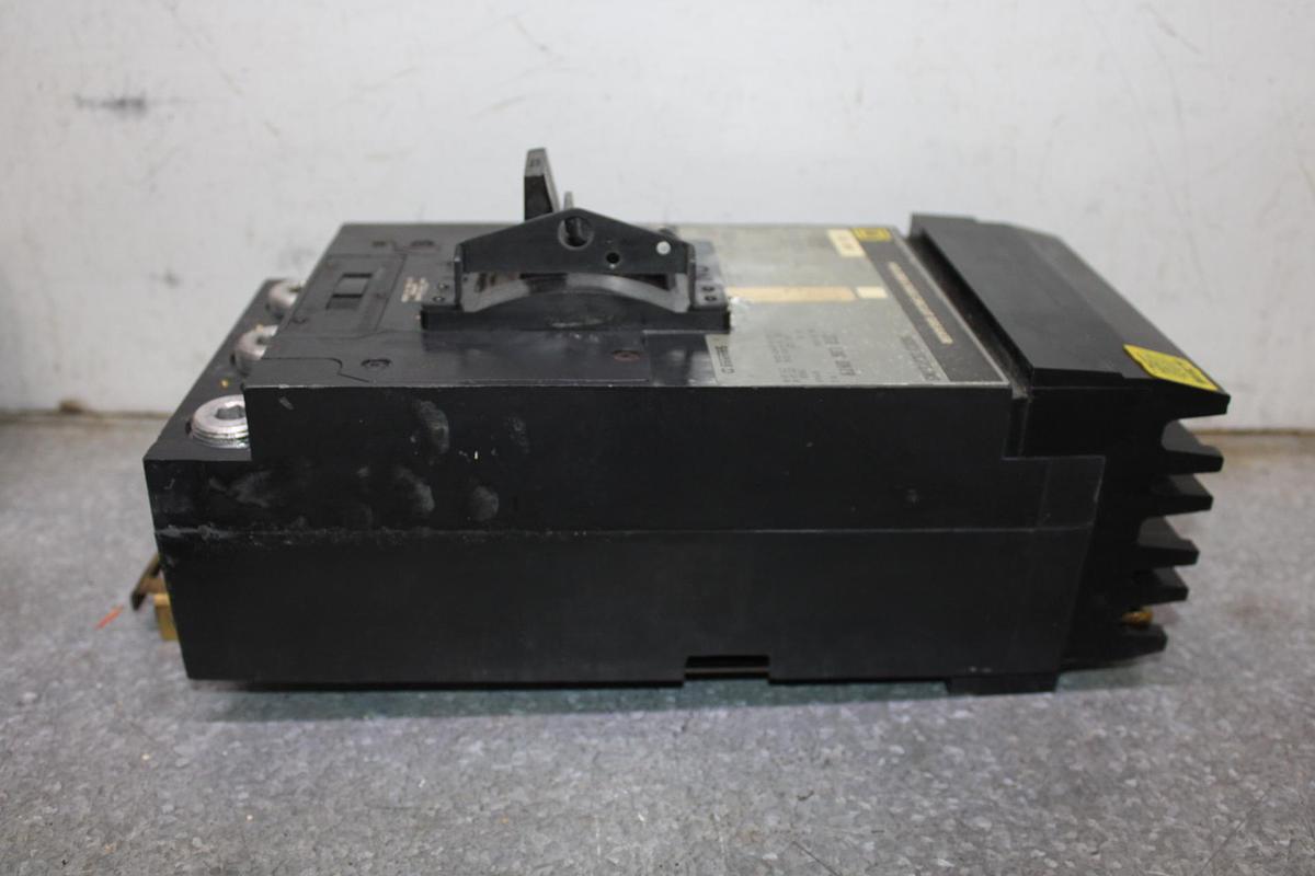 Used SQUARE D I-LINE CIRCUIT BREAKER LA36300 300 AMP 600 VAC 3-POLE