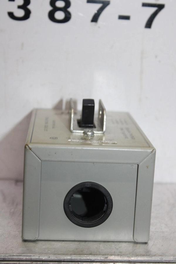 Used LEVITON MANUAL MOTOR STARTER N1302 SINGLE PHASE 30 AMP 600 VAC 15 HP
