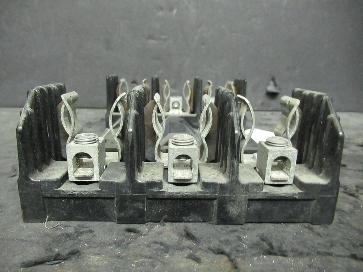 COOPER BUSSMANN 60 AMP 600 VAC FUSEHOLDER R60060-3CR CLASS R FUSE BLOCK EATON