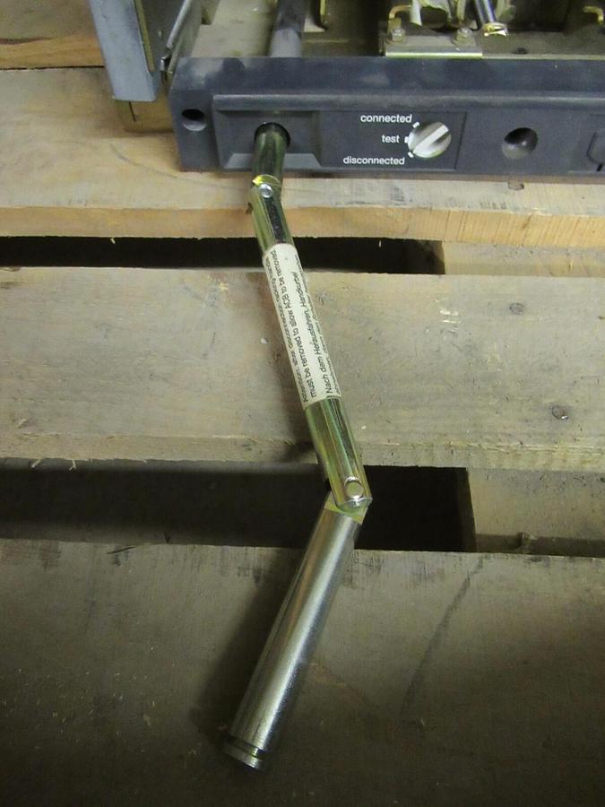 Used 1200 A SQUARE D MERLIN GERIN MASTERPACT BREAKER STATIONARY ASSEMBLY MP12 CRADLE