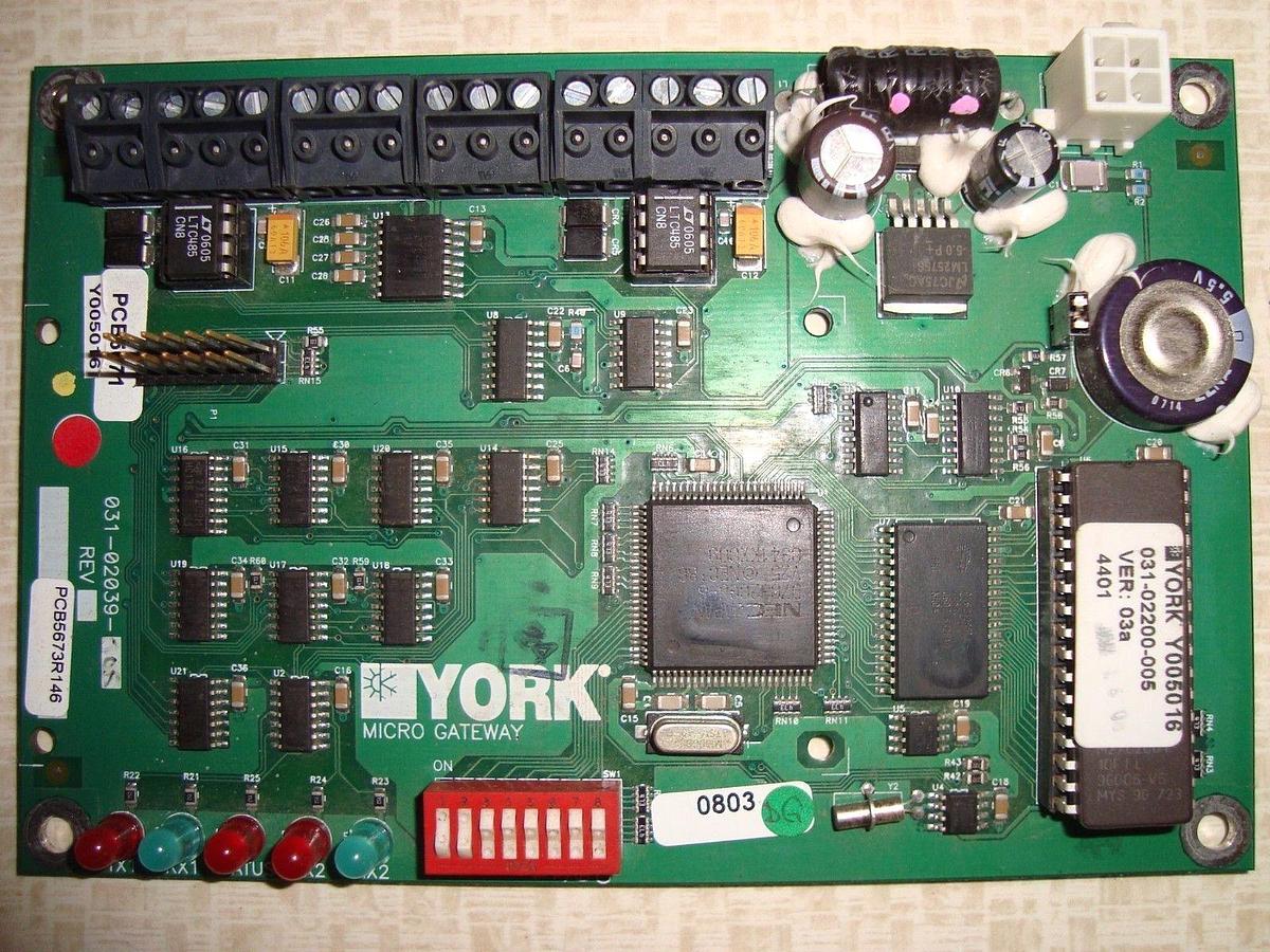 YORK CHILLER MICROGATEWAY CIRCUIT BOARD MODEL: 031-02039-05 *WARRANTY INCLUDED*