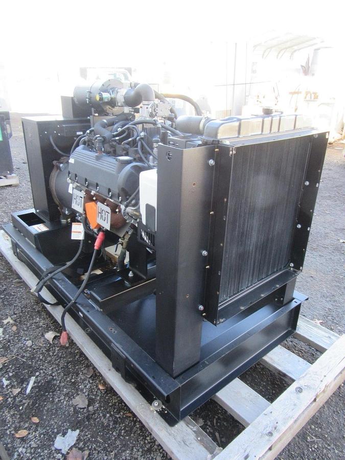 Used 35 KW GENERATOR GENERAC NATURAL GAS LP PROPANE 120/240 V 1 PH 30 KW 40KW 416 HRS