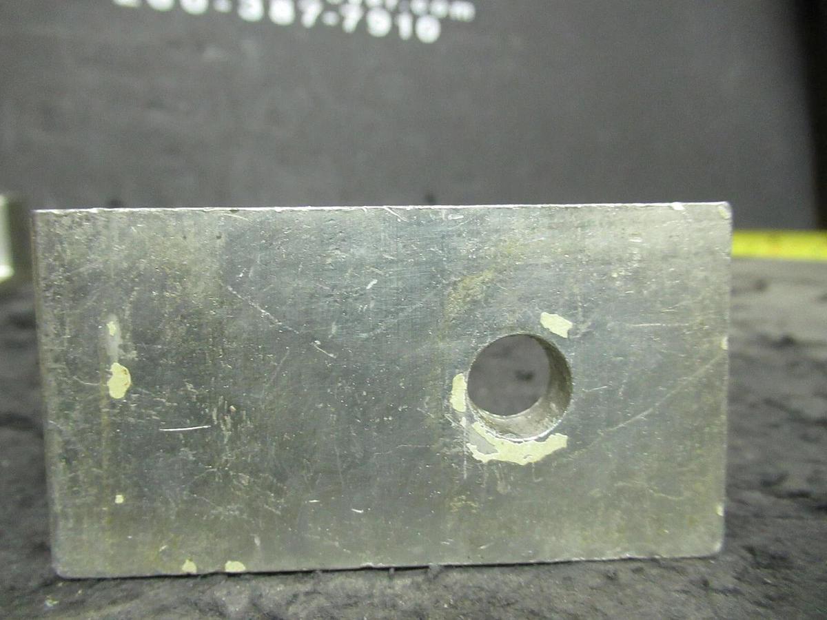 Used (3) QTY BURNDY KA34U 1 (SINGLE) BARREL MECHANICAL CONNECTOR LUG TAP 500 MCM - 4