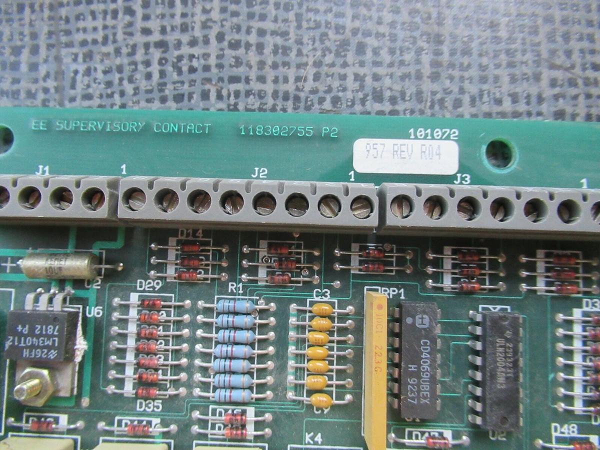 Used EXIDE ELECTRONICS EE SUPERVISORY CONTACT 118302755 P2 101072957 REV R04 BOARD