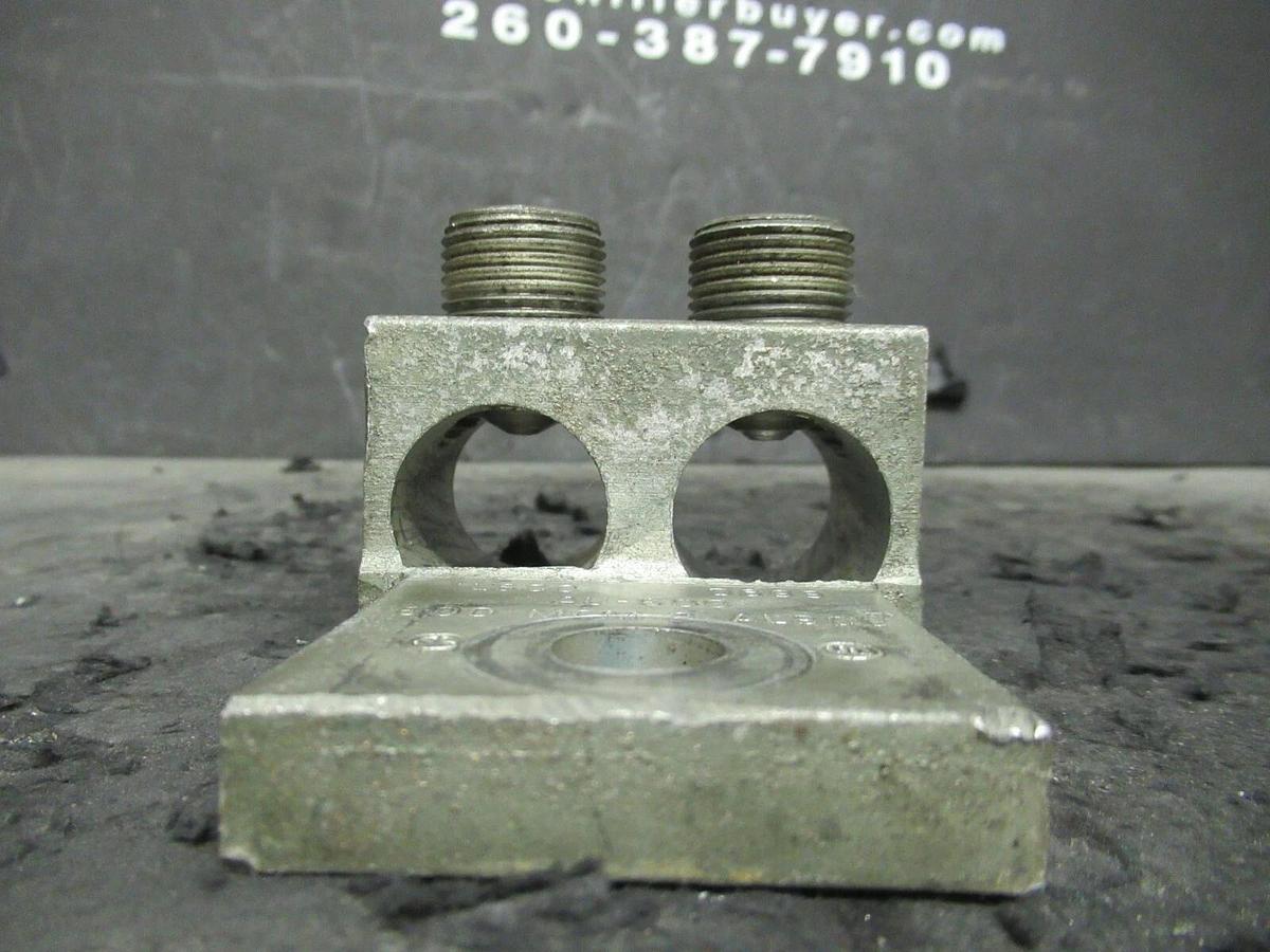 Used (3) QTY ILSCO D899 2 (DOUBLE) BARREL MECHANICAL CONNECTOR LUG TAPS 600MCM - 2