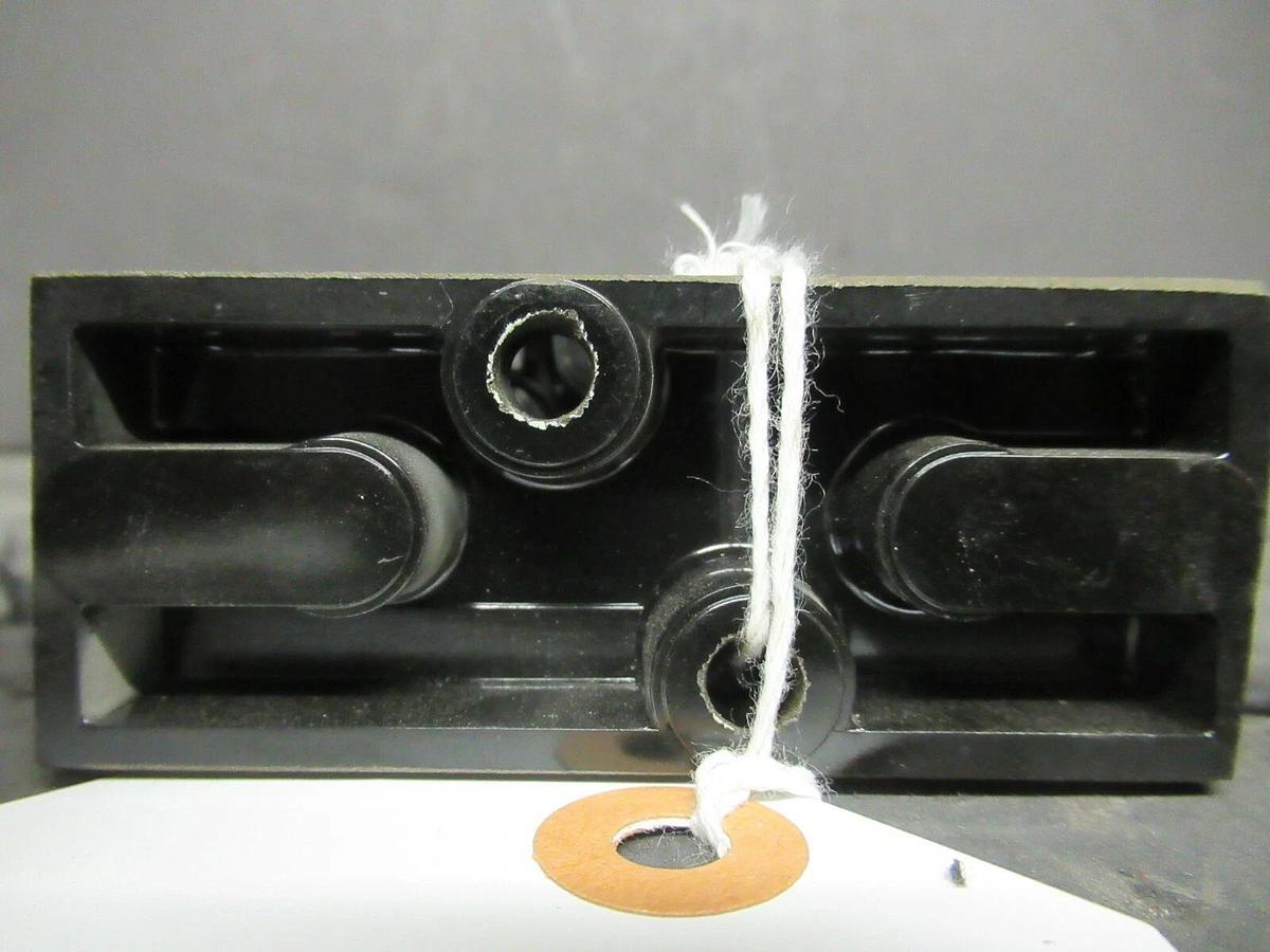 Used LOT OF 2 MARATHON FUSE HOLDER F30A1S FOR 30 AMP 250 V FUSES