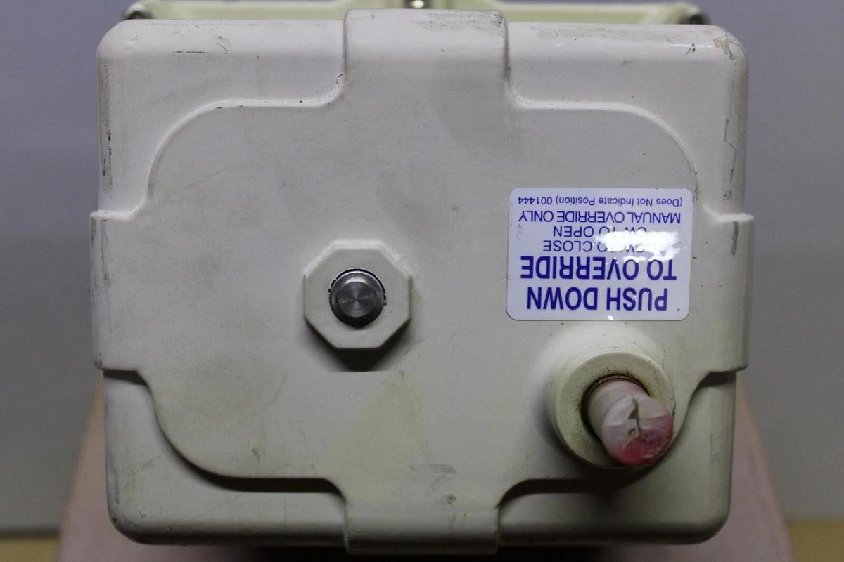 Used VALVCON ACTUATOR VW600S115A 600 IN-LBS 115 VAC 0.6 AMP 15 SEC CYCLE **WARRANTY**