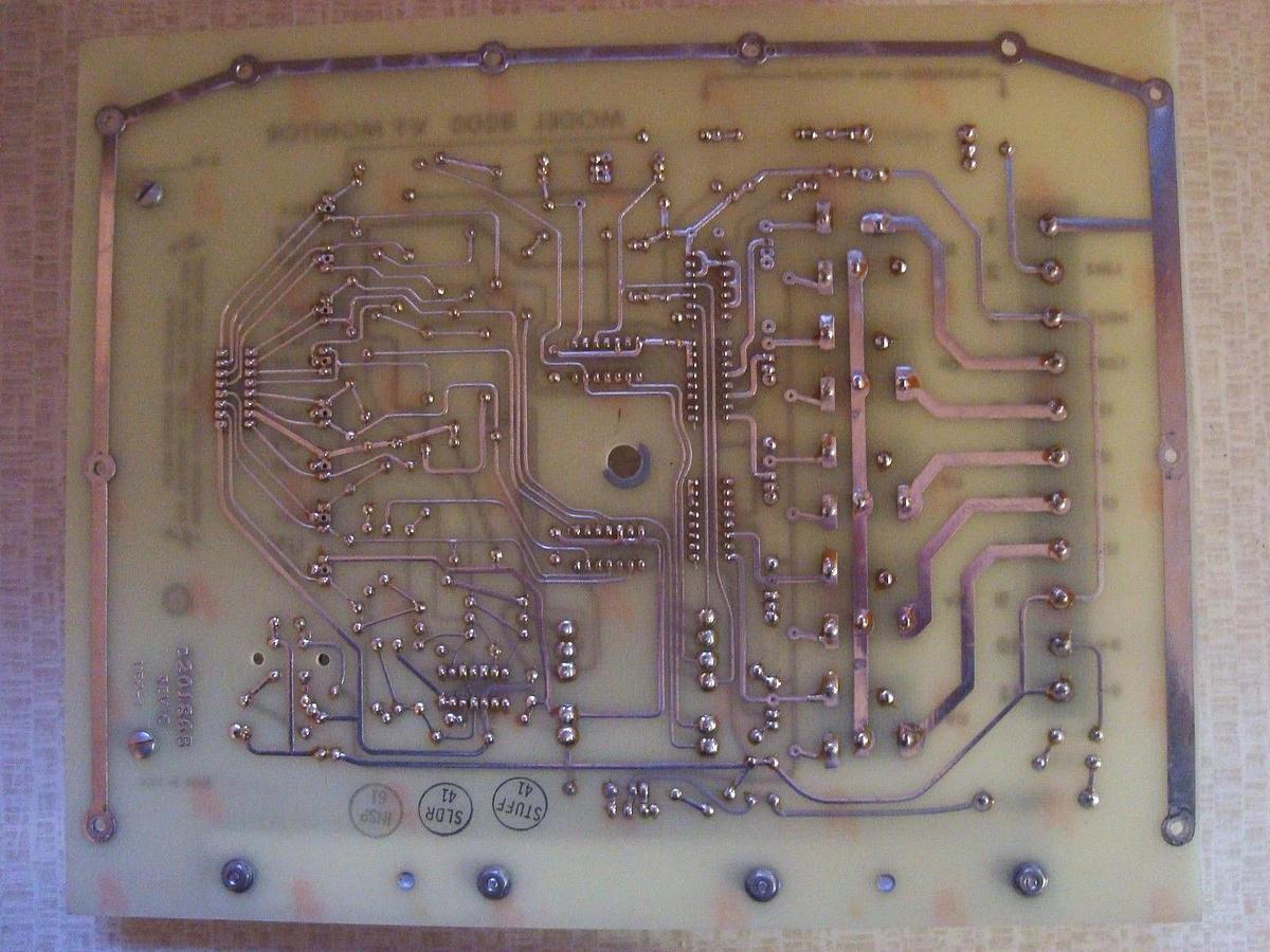 Used GENERAL ELECTRIC 8000 LF V/F MONITOR D20186F REV. C D20186B REV.C