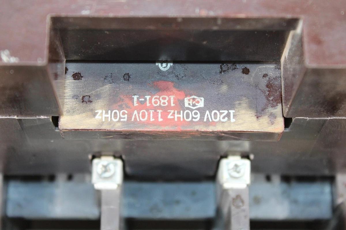 Used CUTLER HAMMER CONTACTOR C832LN1 350 AMP 600 VOLT 3-PHASE COIL: 120V **WARRANTY**