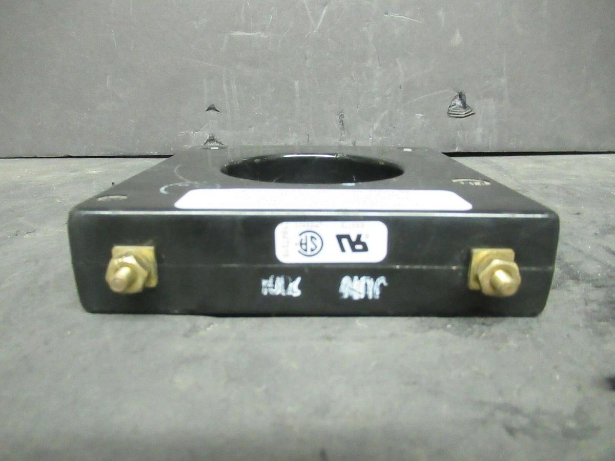 Used EATON CURRENT TRANSFORMER 7SHT-401 RATIO: 400:5 A