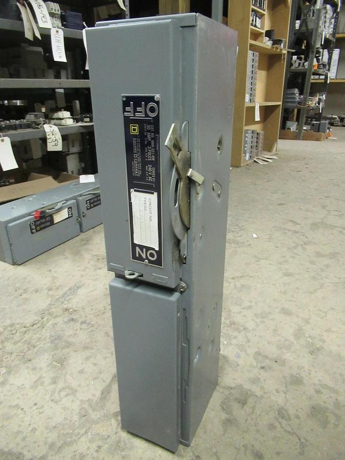 Used SQUARE D QMB321HW SERIES E1 30 AMP 240 VAC 3 POLE FUSIBLE BRANCH SWITCH