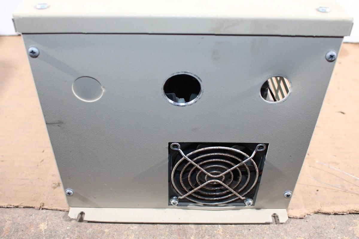 Used TOSHIBA 130E3 TRANSISTOR INVERTER VT130E3U4080A 8 KVA 460 VOLT 12 AMP