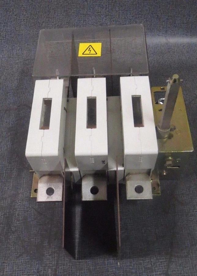 Used ABB GENERAL PURPOSE SWITCH 400 AMP 600 V 3 PHASE 350 HP   MODEL: OETL-NF400