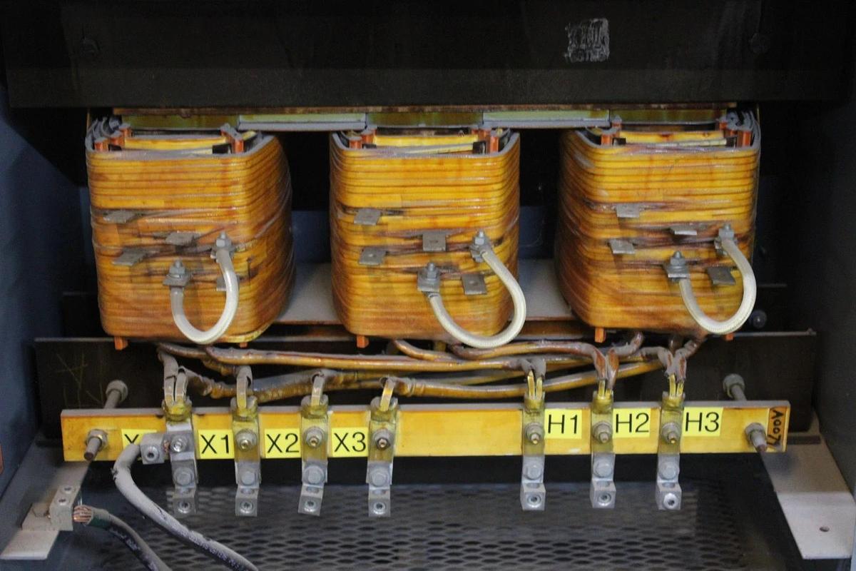 Used 30 kVA ITC TRANSFORMER 30T32H6ES HIGH: 208V LOW: 208/120V 3-PHASE 60 HZ HTUL