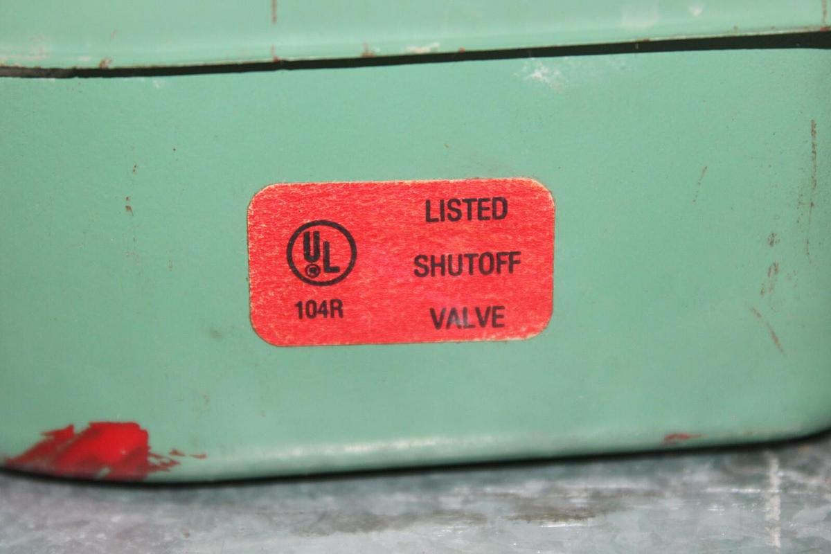 Used ASCO RED HAT SOLENOID SHUT OFF VALVE 8215A90 5 PSI 110/120 VOLT NEMA 1 2.5"