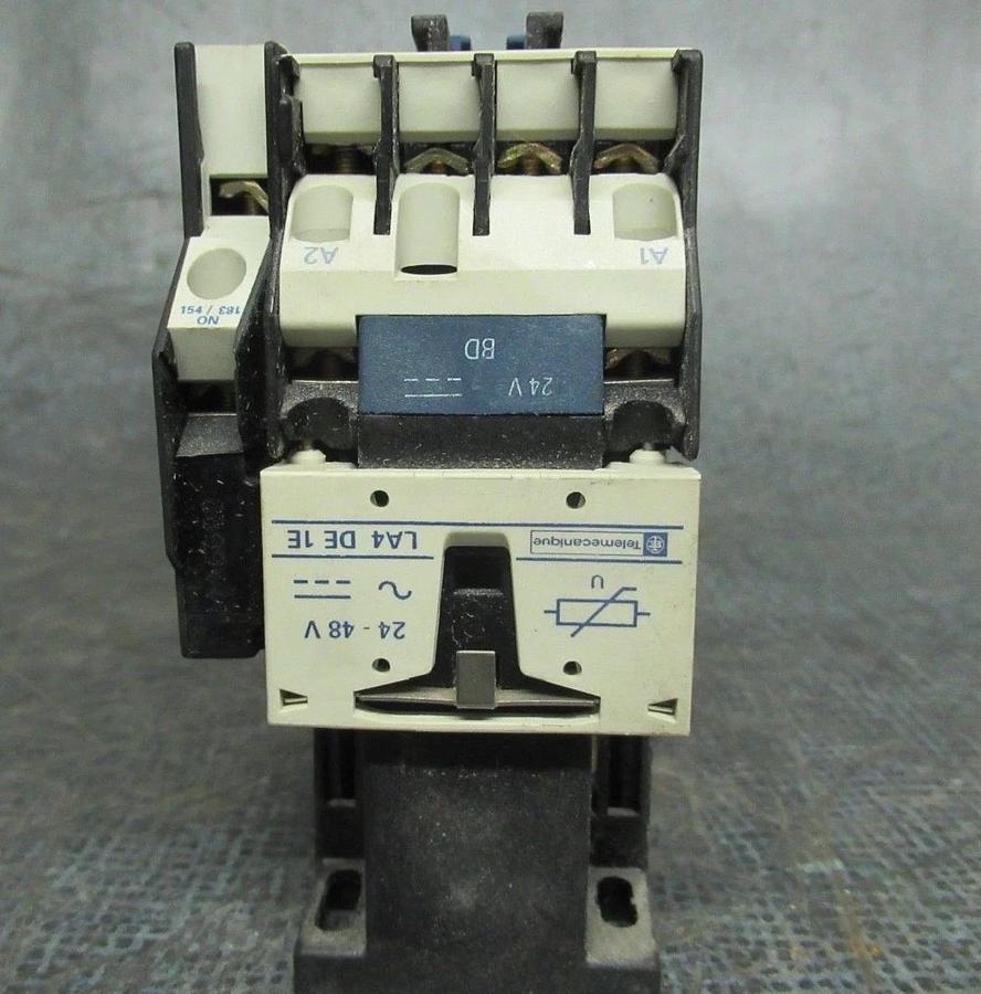 Used SCHNEIDER LP1D0901 600V 25A 7.5HP COIL: 24V **WARRANTY INCLUDED**