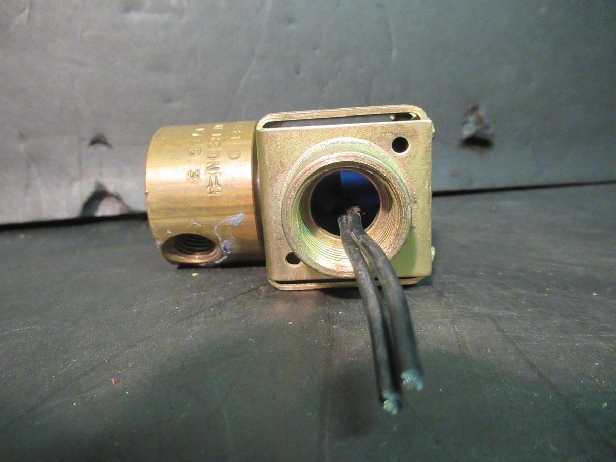Used ALCO SOLENOID VALVE X13320472-01 1000 PSI - 120 VOLT - 17 WATT - 6890 KPSA