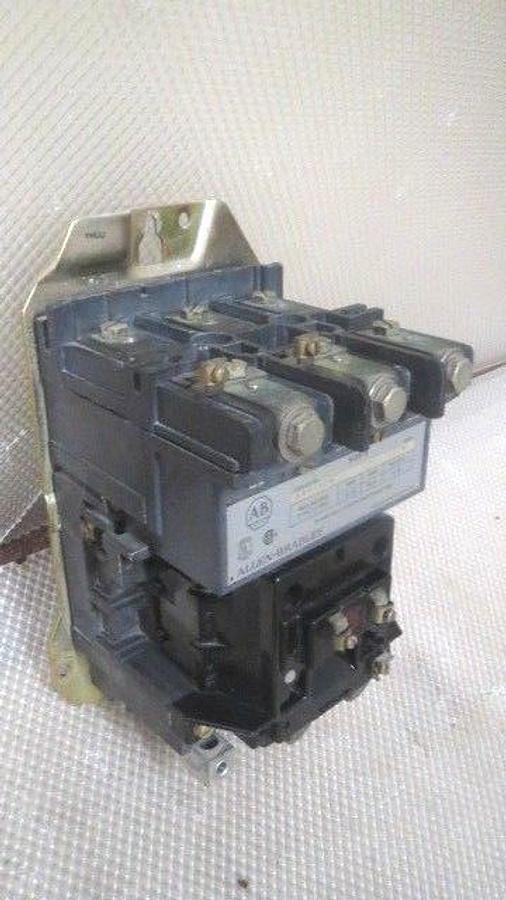 Used ALLEN BRADLEY SIZE 3 STARTER 90 AMP CONTINUOUS 600 VAC 120V COIL MODEL 509-DOB