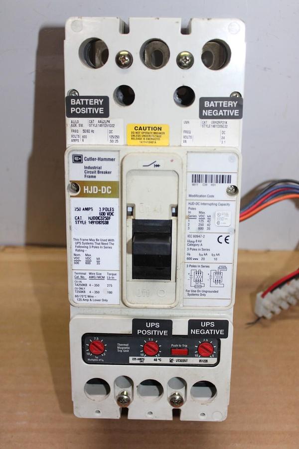 Used EATON DC CIRCUIT BREAKER HJDDC3250F 250 AMP 3-POLE 600 VDC W/ 225 AMP TRIP