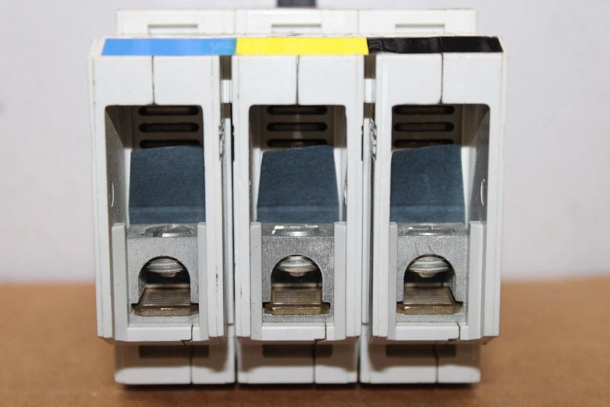 Used SIEMENS CQD CIRCUIT BREAKER CQD3100 100 AMP 3-POLE 480Y/277 VAC **WARRANTY**