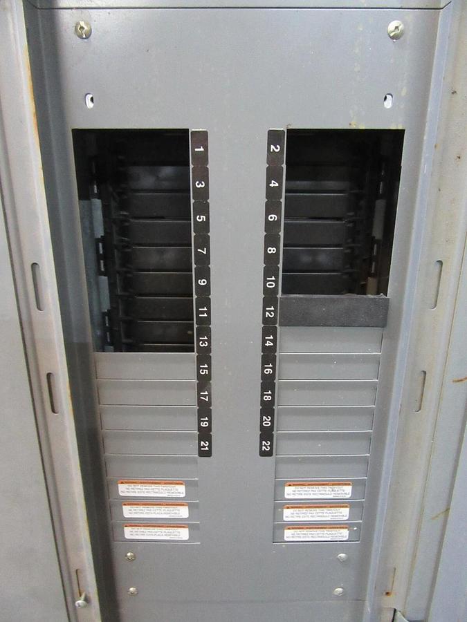 Used 250 AMP SQUARE D EDB / NF PANELBOARD PANEL MAIN LUG 3PH 4W 600 / 480V E1 PB011B