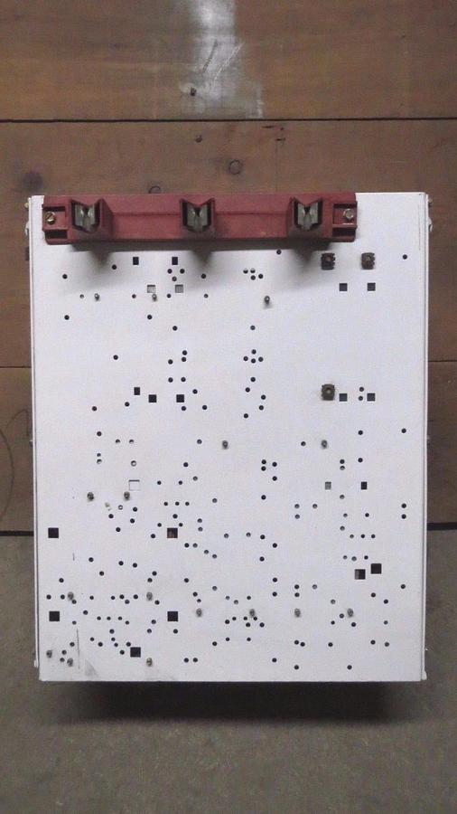 Used CUTLER HAMMER MCC 17" BUCKET W/ 7 AMP BREAKER,SIZE 1 ADV REVERSE STARTS & MODULE