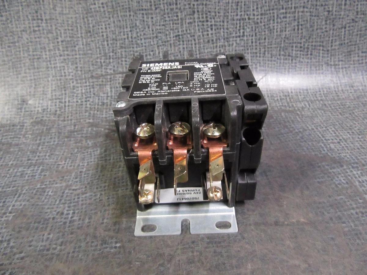 Used (1) SIEMENS CONTACTOR W/ AUX  42BF35AJASI 30 AMP 600V 3 PHASE 15 HP 24V COIL