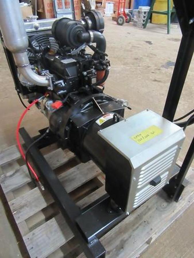 Used NEW 8 KW GENERATOR ISUZU DIESEL 3CA1 YANMAR 277/480 V RE-CONNECTABLE 120/240 V