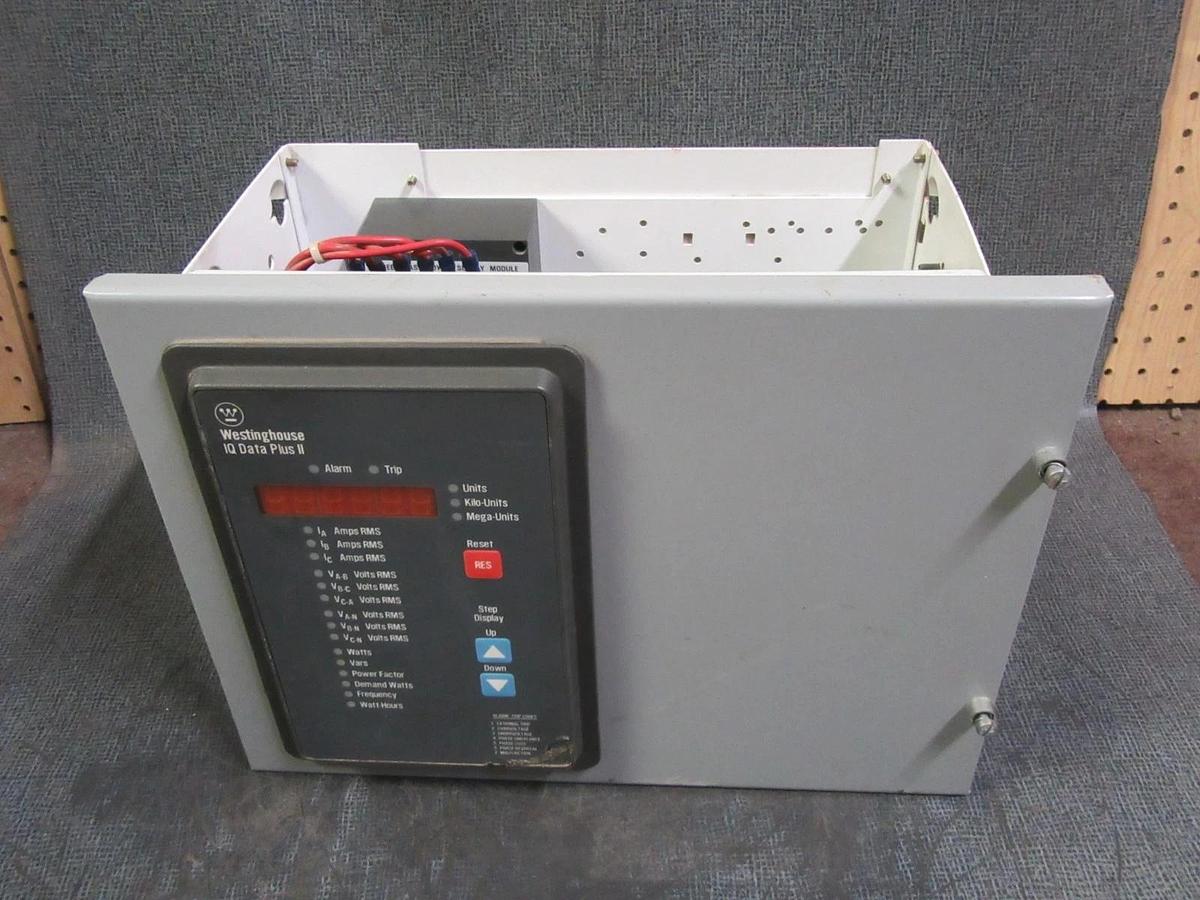 Used WESTINGHOUSE 3-PHASE MONITOR 2100 MCC BUCKET 12" W/ 2D78522 DIGITAL METER