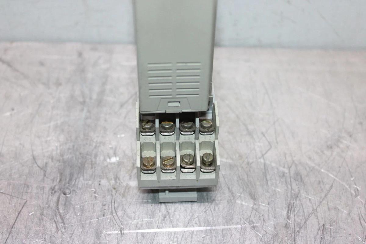 Used MTI TIME DELAY RELAY 0.1 SECOND TO 10 HOUR CSM-K47 24-240 VDC *WARRANTY*