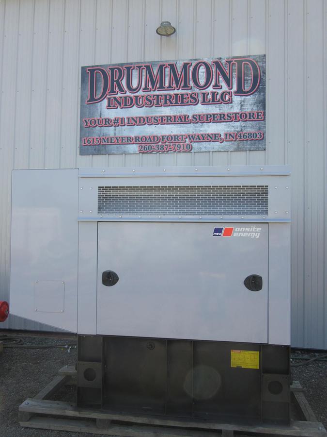 Used 20 KW DIESEL GENERATOR MTU 120/240 V 4LE1 ISUZU SOUND ENCLOSED 164 HRS  VIDEO