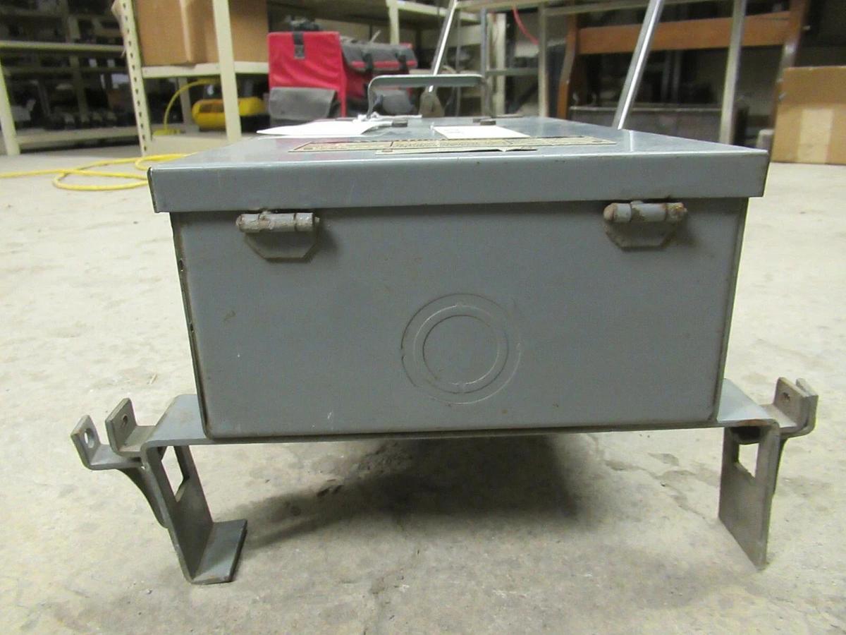 Used WESTINGHOUSE COP 30 AMP 240V FUSIBLE BUSS BUS PLUG STYLE 454D339G03 TAP