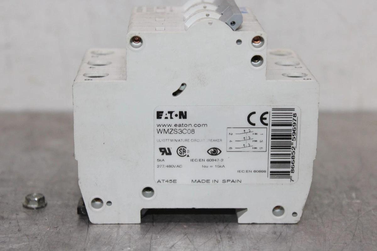 Used EATON CIRCUIT BREAKER WMZS3C08 3-POLE 8 AMP 277/480 VAC C8