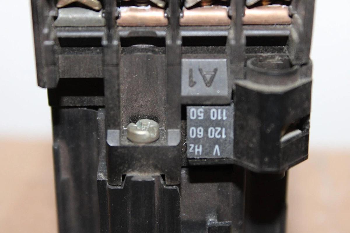 Used ABB CONTACTOR B12-30-10 21 AMP 600 VAC 3-POLE 10 HP *LOT OF 2*