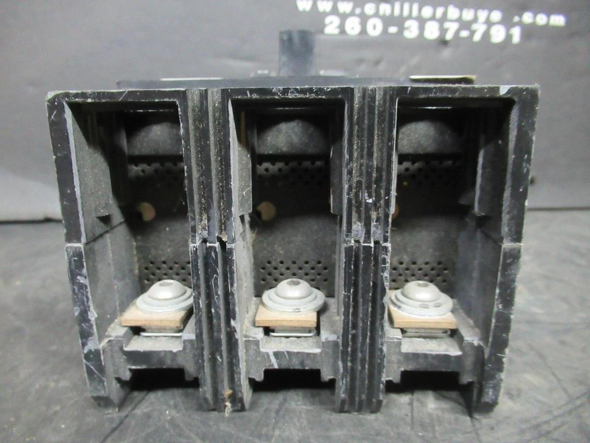 Used SQUARE D BREAKER KHF3620022DC2315 200 AMP 500 VDC W/ UNDERVOLTAGE TRIP AND AUX