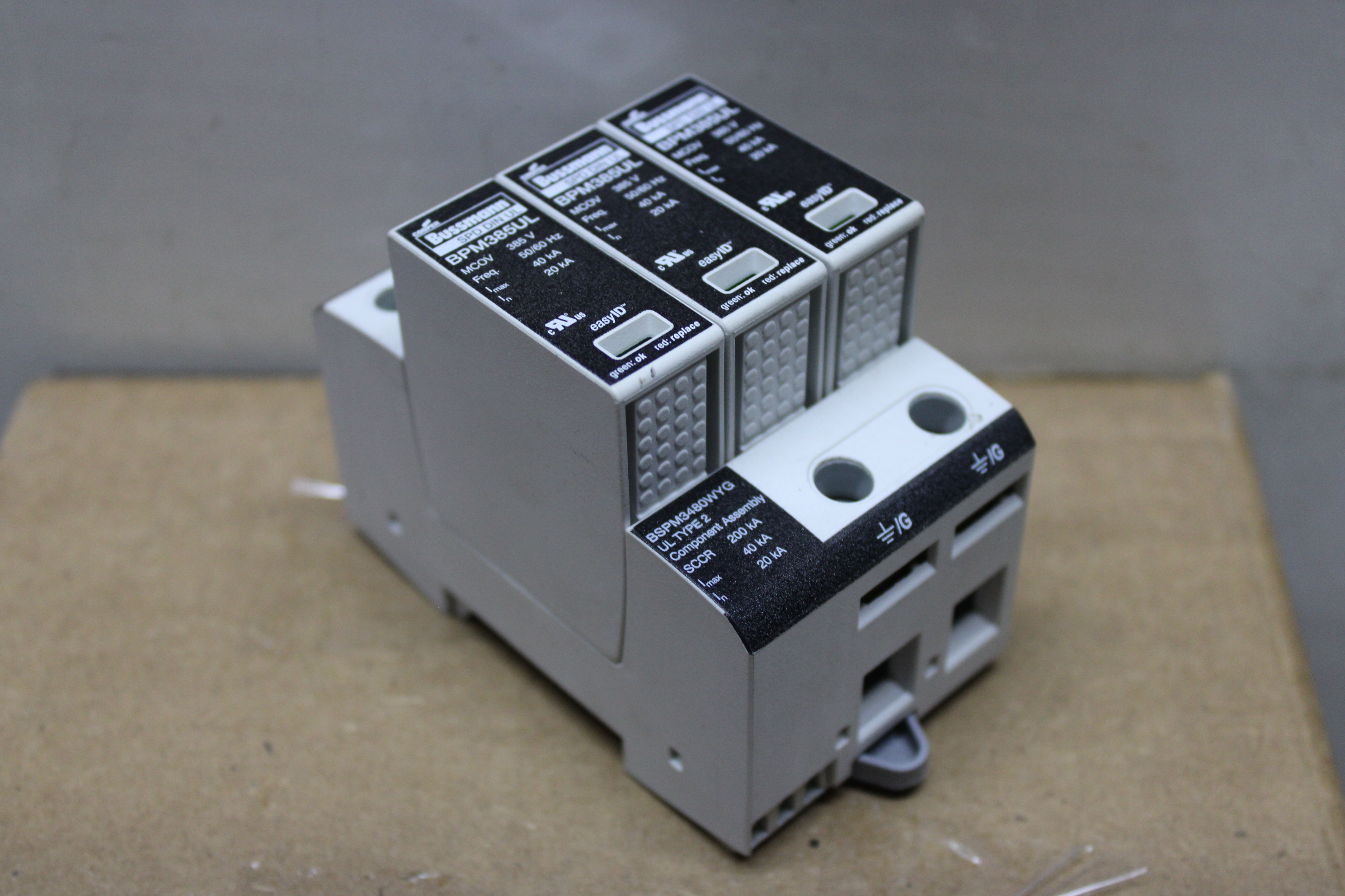 Used TRANE ADAPTIVE CHILLER CONTROL PANEL X13650827-07 REV. T