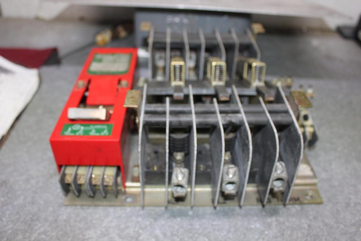Used ACME TRANSFORMER T-2-53008-S 0.5 KVA PRI: 240/480V SEC: 120/240V