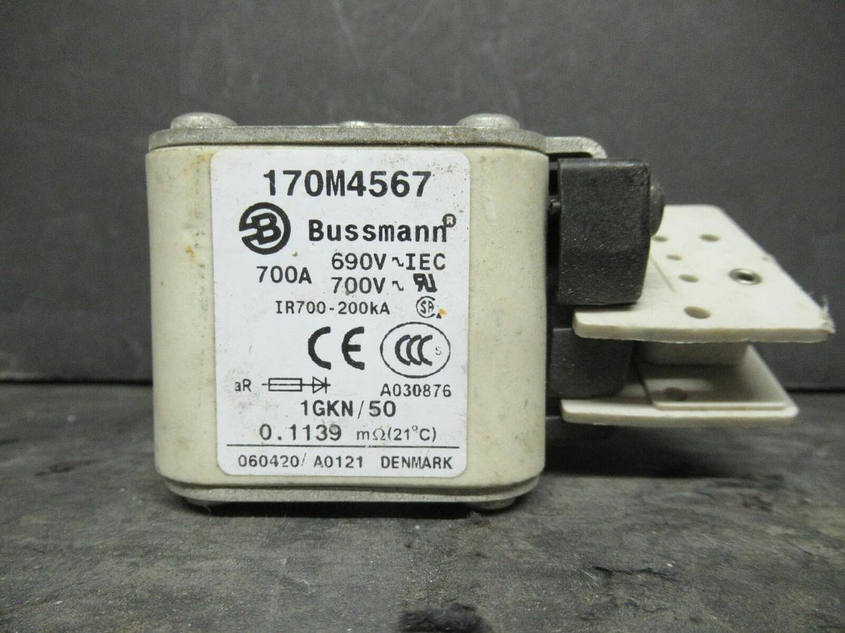 Used BUSSMANN FUSE 170M4567 700 AMP 700 VAC **30 DAY WARRANTY INCLUDED**
