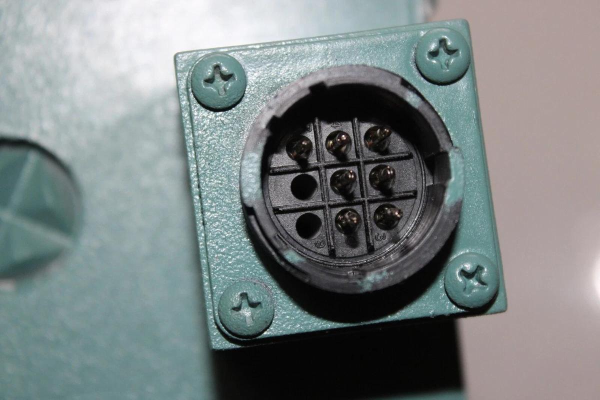 Used BARBER COLMAN ACTUATOR MP-9710-760-0-2 0.95 AMP 120 VOLT 50/60 HZ 50 WATT