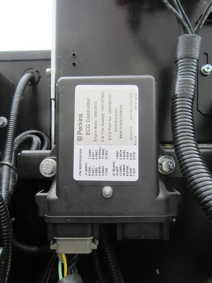 Used 2020 30KW DIESEL GENERATOR GENERAC 120/240 VOLT SINGLE PHASE 75 HR PERKINS 30 KW