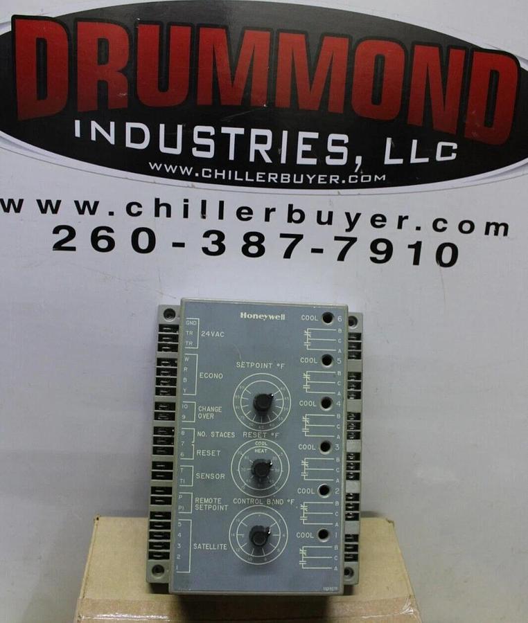 Used HONEYWELL CHILLER CONTROL MODULE 13650306-00 W7900A1014 229927F 24 VOLT 12 VA