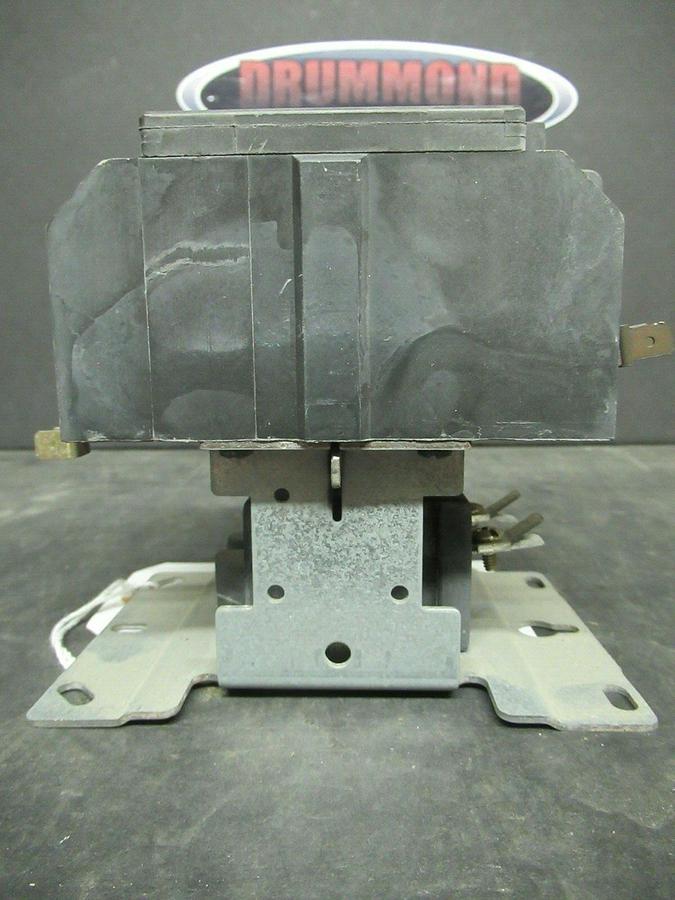Used SIEMENS CONTACTOR 42FE35AF306R / HN53HG1200 75 AMP 600 VAC 93 AMP/RES