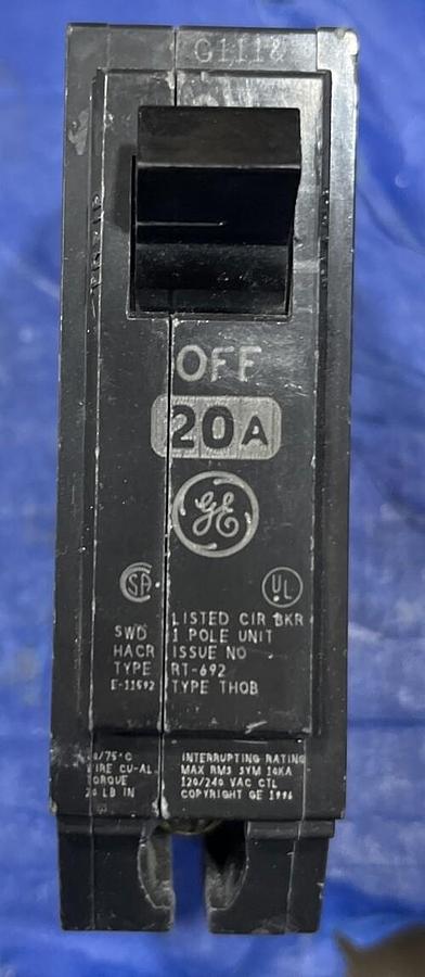 Used LOT OF 2 GE CIRCUIT BREAKER TEY120 20 AMP 1-POLE 277 VAC HID HACR TEY M-1068