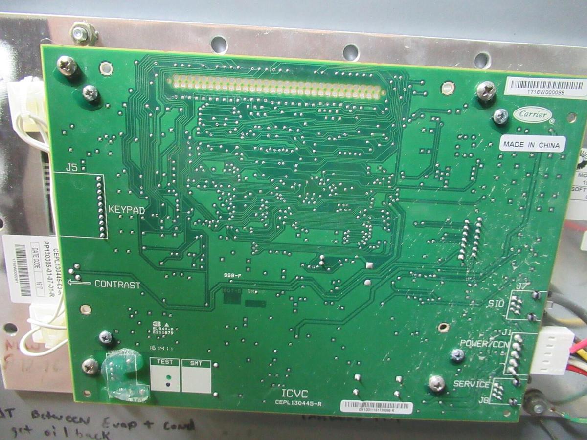Used CARRIER CHILLER CONTROL INTERFACE PANEL 19XR-7070462DGS68 19XR04031531-19XR