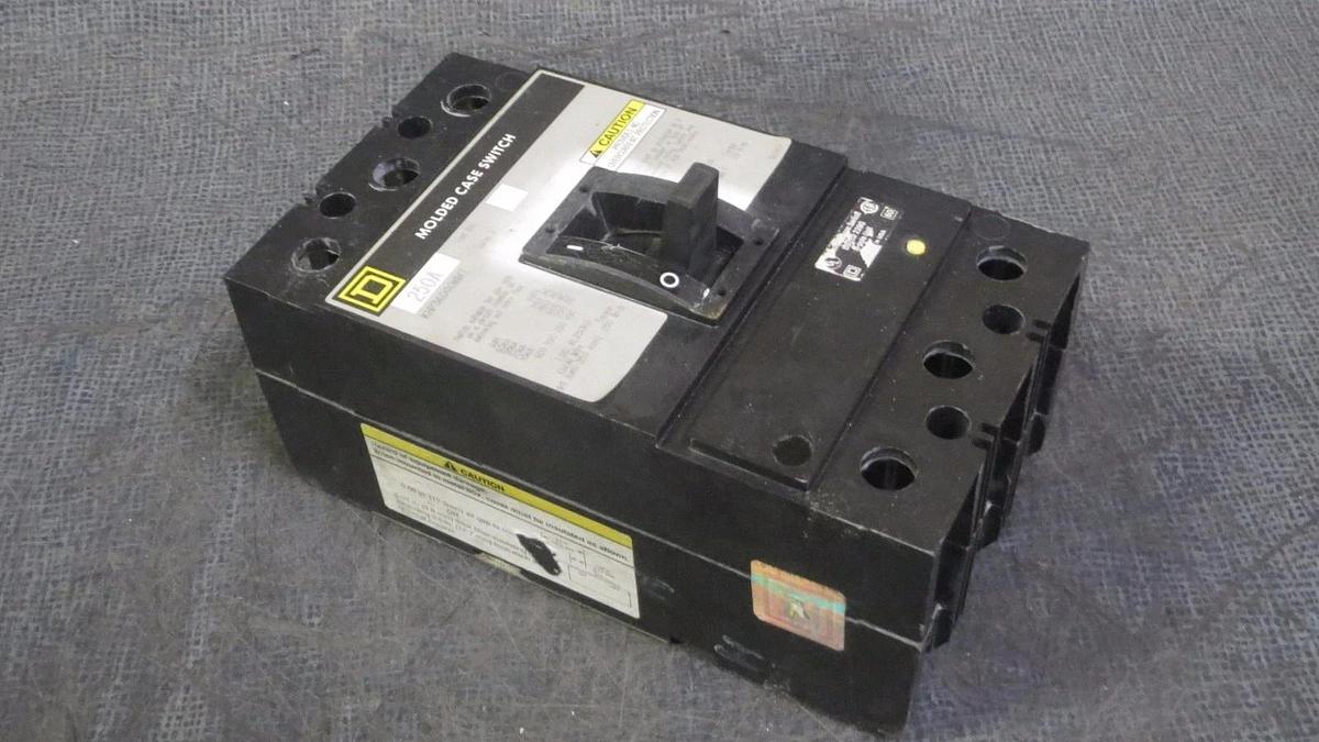 Used SQUARE D MOLDED CASE SWITCH  250 AMP 600 VAC 3 POLE CAT# KHP36000MMT