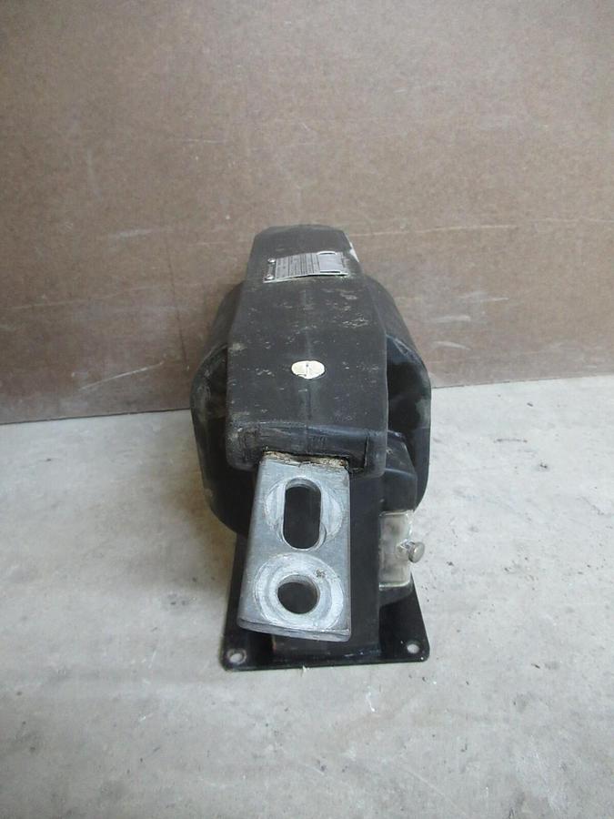 Used WESTINGHOUSE TRANSFORMER CTM-15 592A577G08 50:5 AMPS 25-60 CYCLES **WARRANTY**