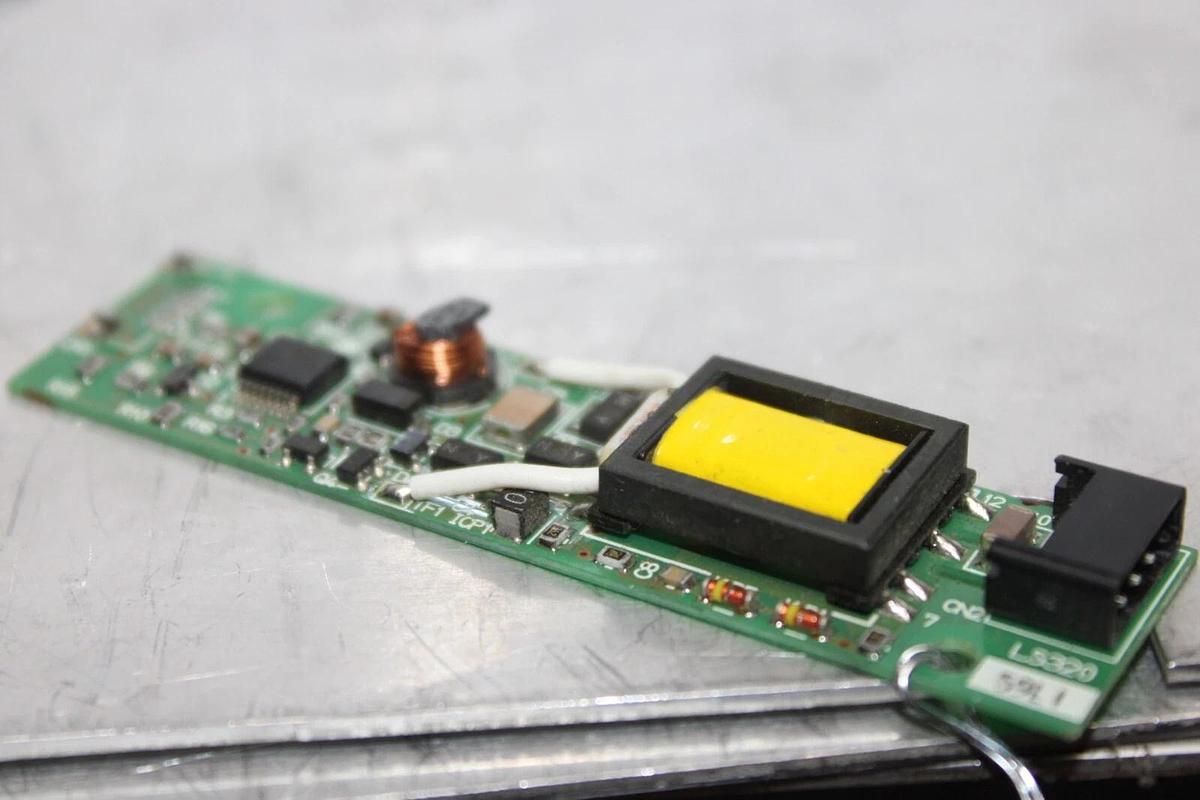 Used EATON POWER SUPPLY RD-P-0368A LS320 YMX92V-0 **WARRANTY INCLUDED**