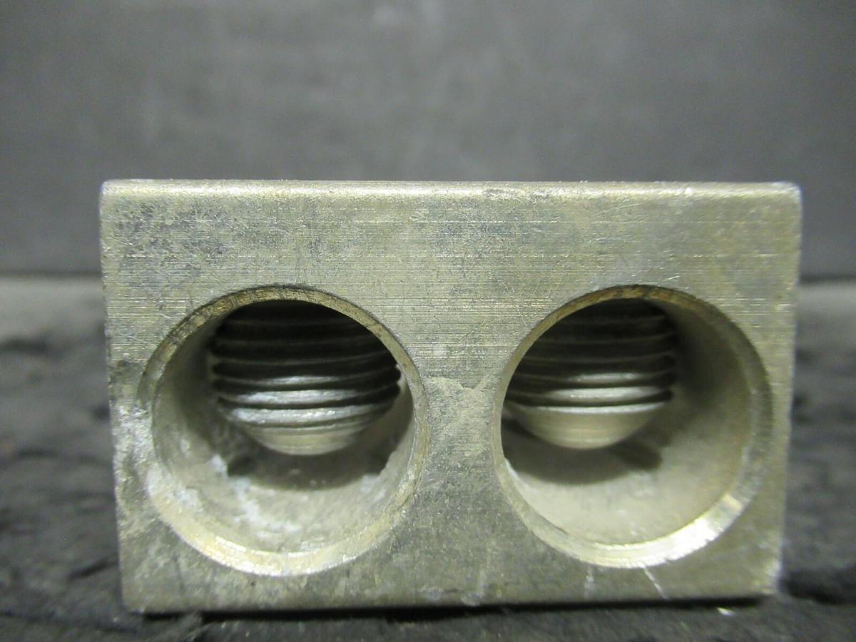 Used HOMAC AD-350 2 (DOUBLE) BARREL MECHANICAL CONNECTOR LUG TAP 350MCM - #6 AD350