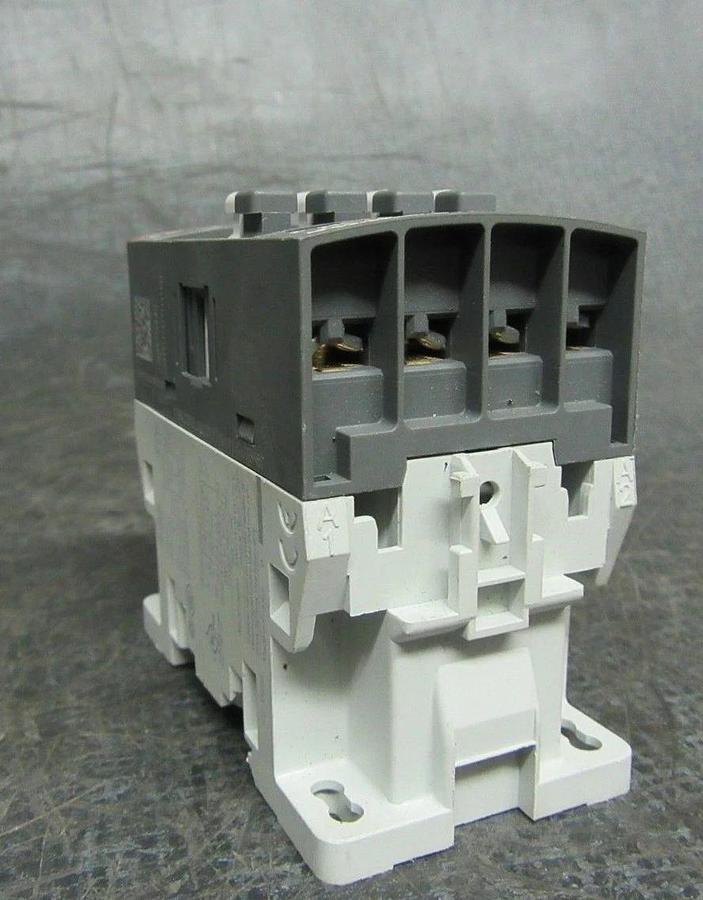 Used ABB CONTACTOR AF09 600V 7.5HP 3 POLE **WARRANTY INCLUDED**