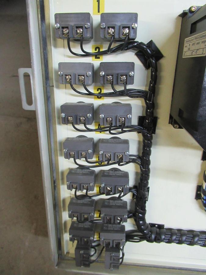 Used FRAKO REACTIVE POWER RELAY FUSE MONITOR CABINET F-839.12 SI77-412-2750